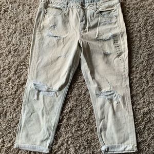 American Eagle Outfitters Light Wash Tomgirl Jean